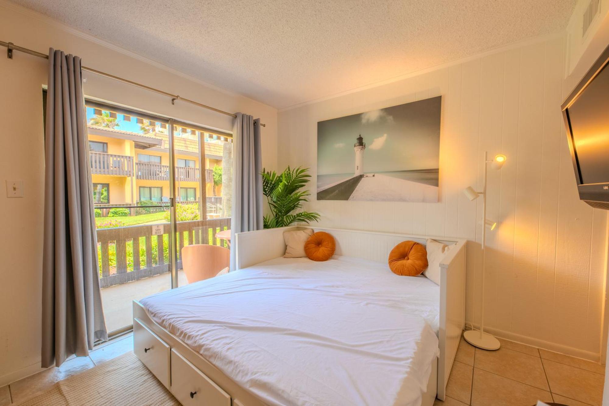 南帕诸岛Flamingos Hideaway Stylish 1Br Coastal Escape 155公寓 外观 照片